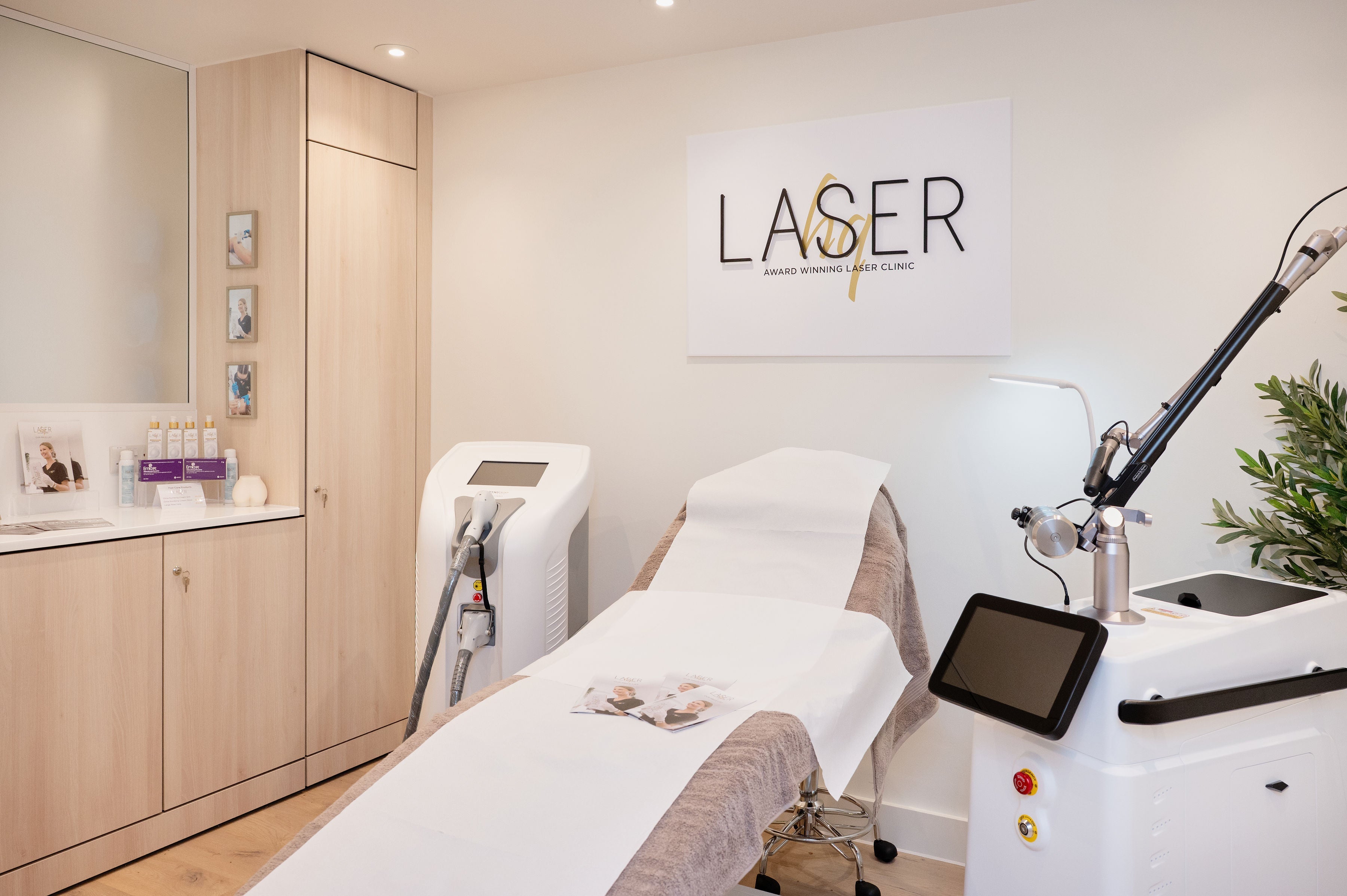 LaserHQ Clinic room in London