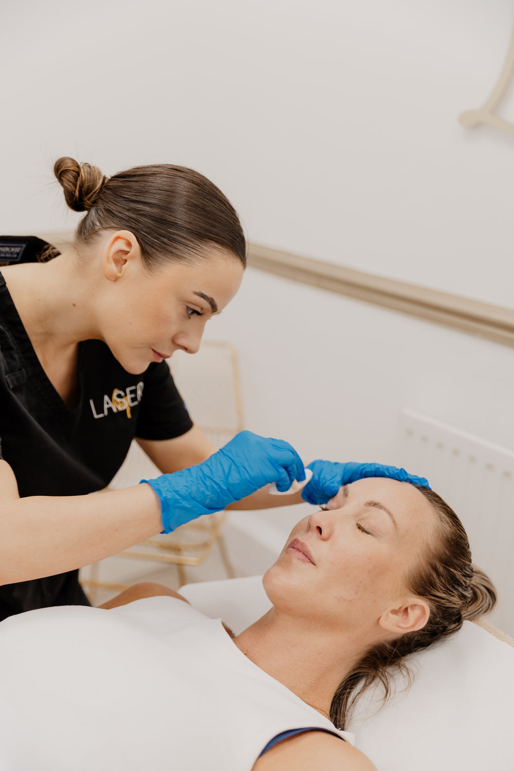 Eyeliner Tattoo Removal - LaserHQ-MARCA-MEDIA